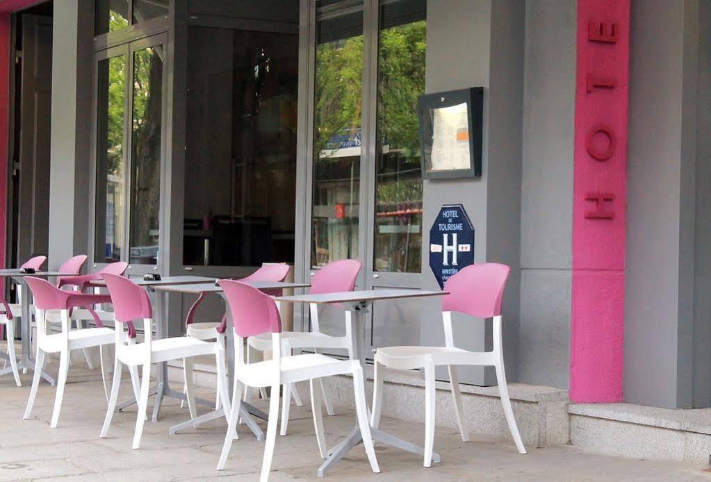 Hotel-Restaurant Le Victoria Ренн Экстерьер фото